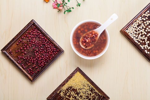 1653407511739596.jpg 攝圖網_500509859_banner_紅豆薏米粥(企業商用).jpg