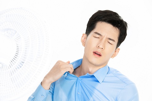 1657469129642331.jpg 攝圖網(wǎng)_501376462_banner_夏日男性出汗吹風(fēng)扇(企業(yè)商用).jpg